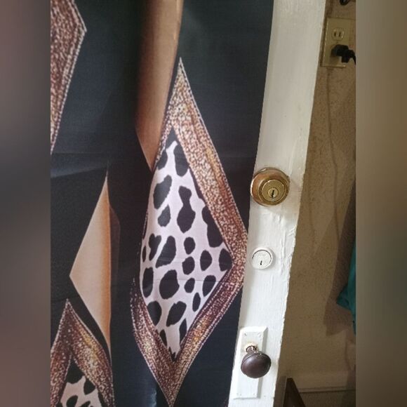 Animal & Geometric Print. Two NEW Curtain Panels. 28"W X 60"L - Picture 5 of 5